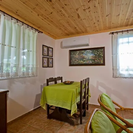 Holiday home Agrampeli